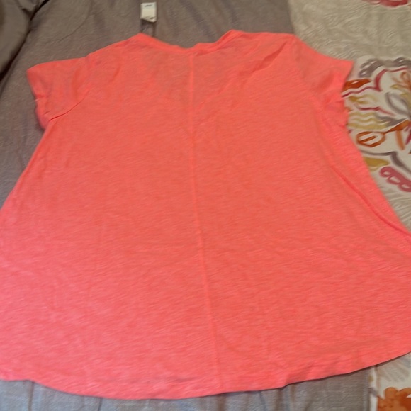 V-Neck Tee - Picture 4 of 5